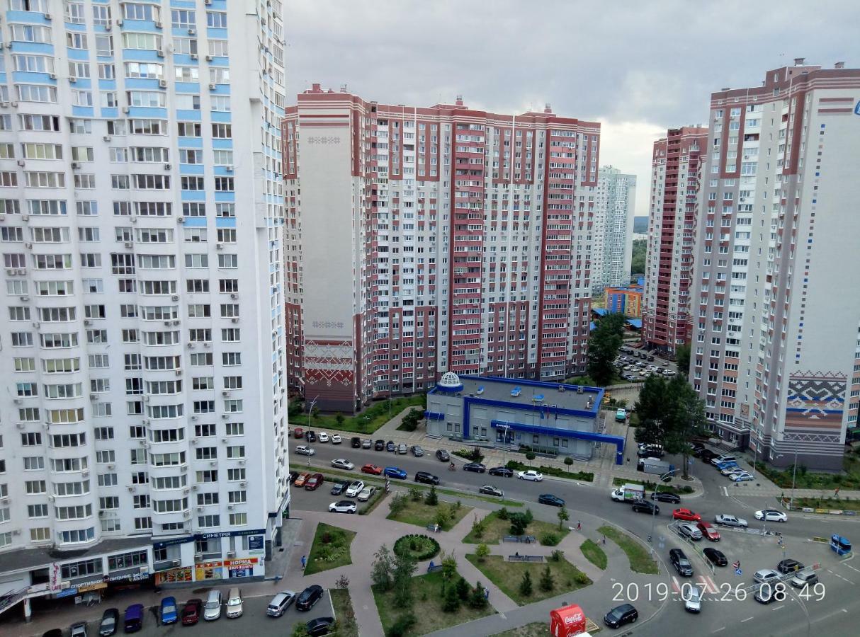 Люкс Апартаменты На Позняках 基輔 外观 照片